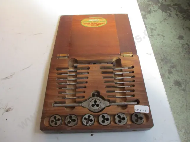 Tap and Die Set Image 1++